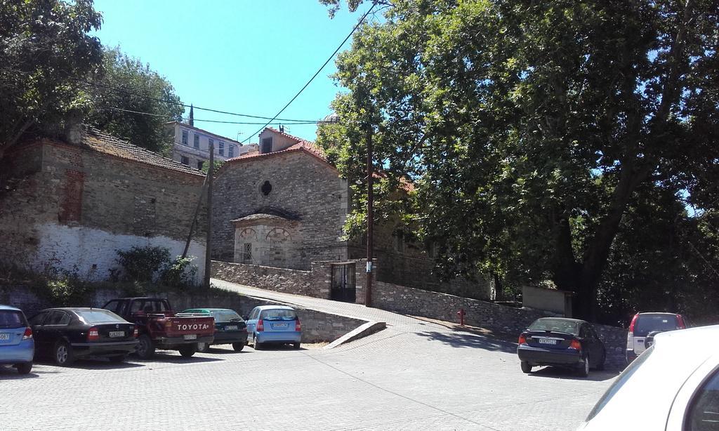 Athina'S House Hostal Skala Sotiros Exterior foto
